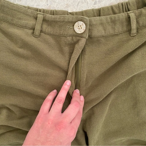 Richer Poorer Women’s Rustic City Short | Olive Army | Size M | NWOT - Picture 7 of 8